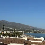 Angy Banus