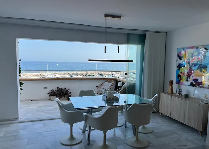 Angy Banus * マルベーリャ