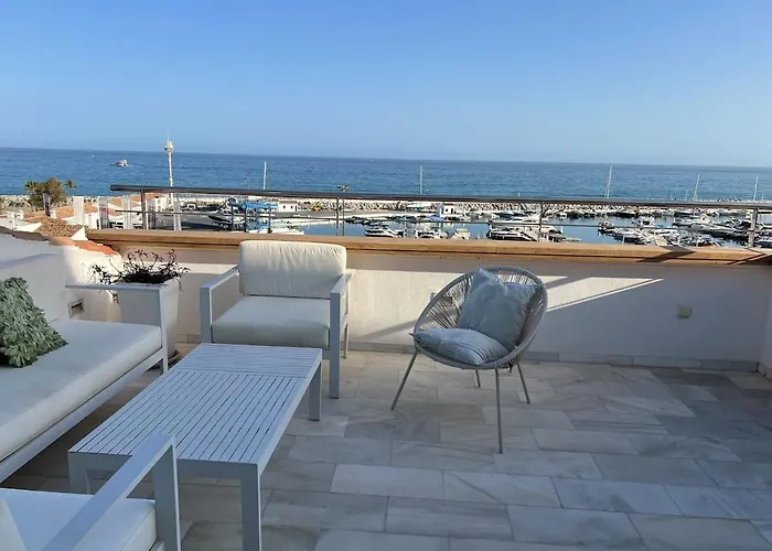 Апартаменты Angy Banus