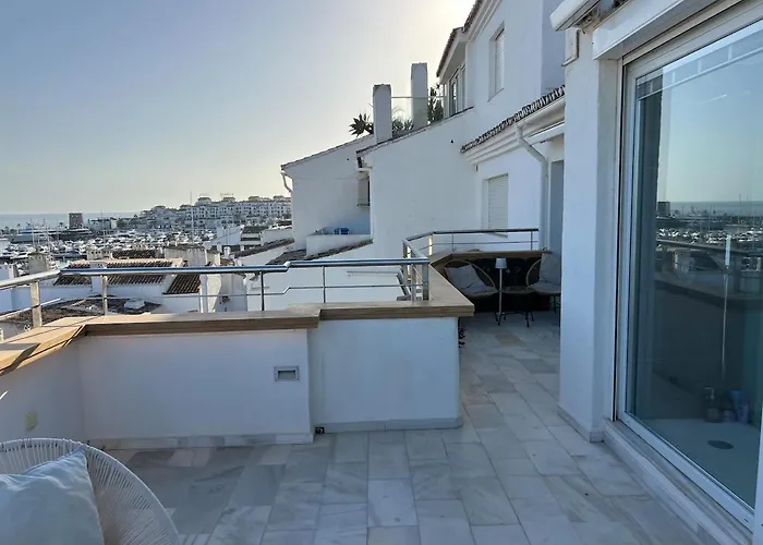 Апартаменты Angy Banus